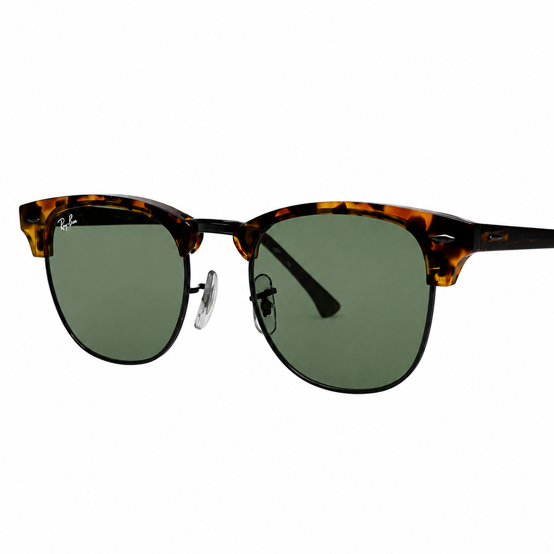 Ray-Ban RB3016 Clubmaster Fleck Tortoise Havana Black G-15 - Three Quarter Angle White Background