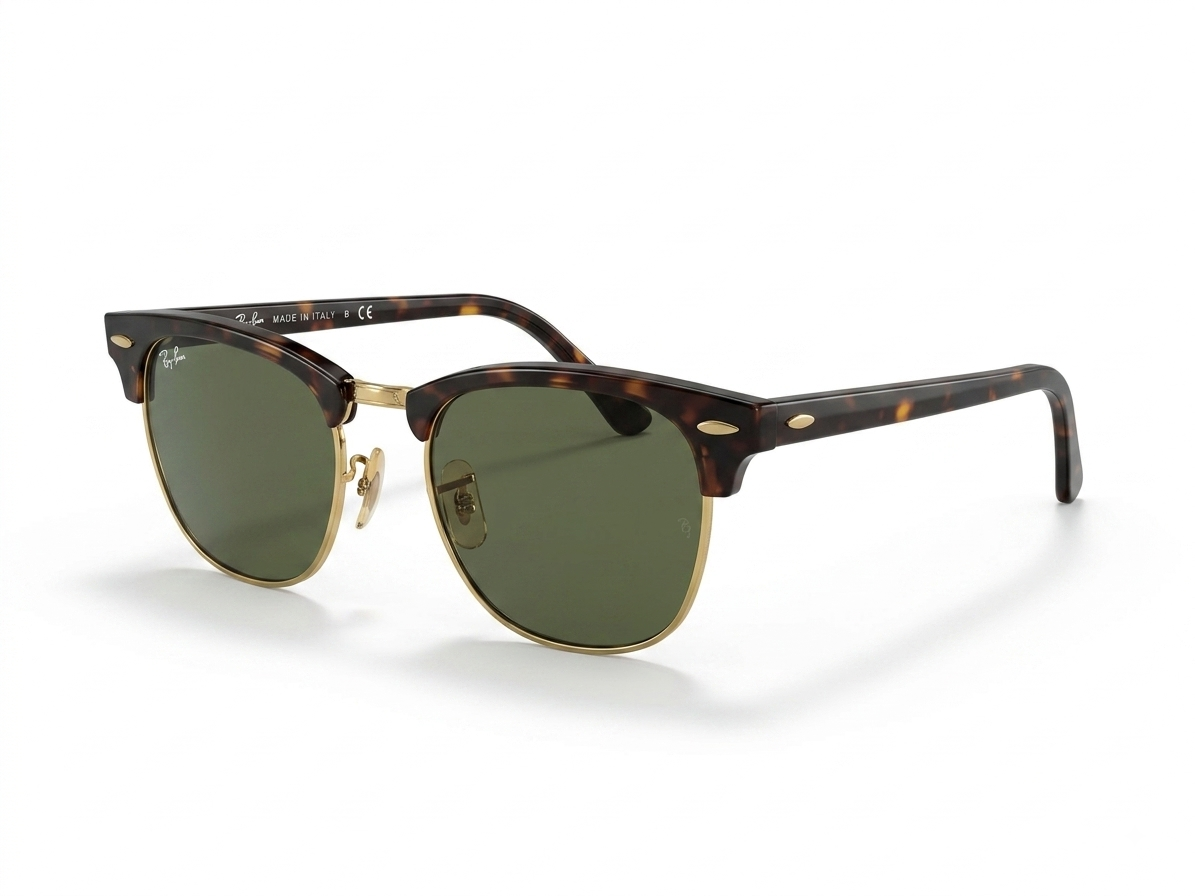 Ray-Ban RB3016 W0366 Clubmaster Classic Tortoise Gold G-15 - Three Quarter Angle White Background Made In Italy Temple